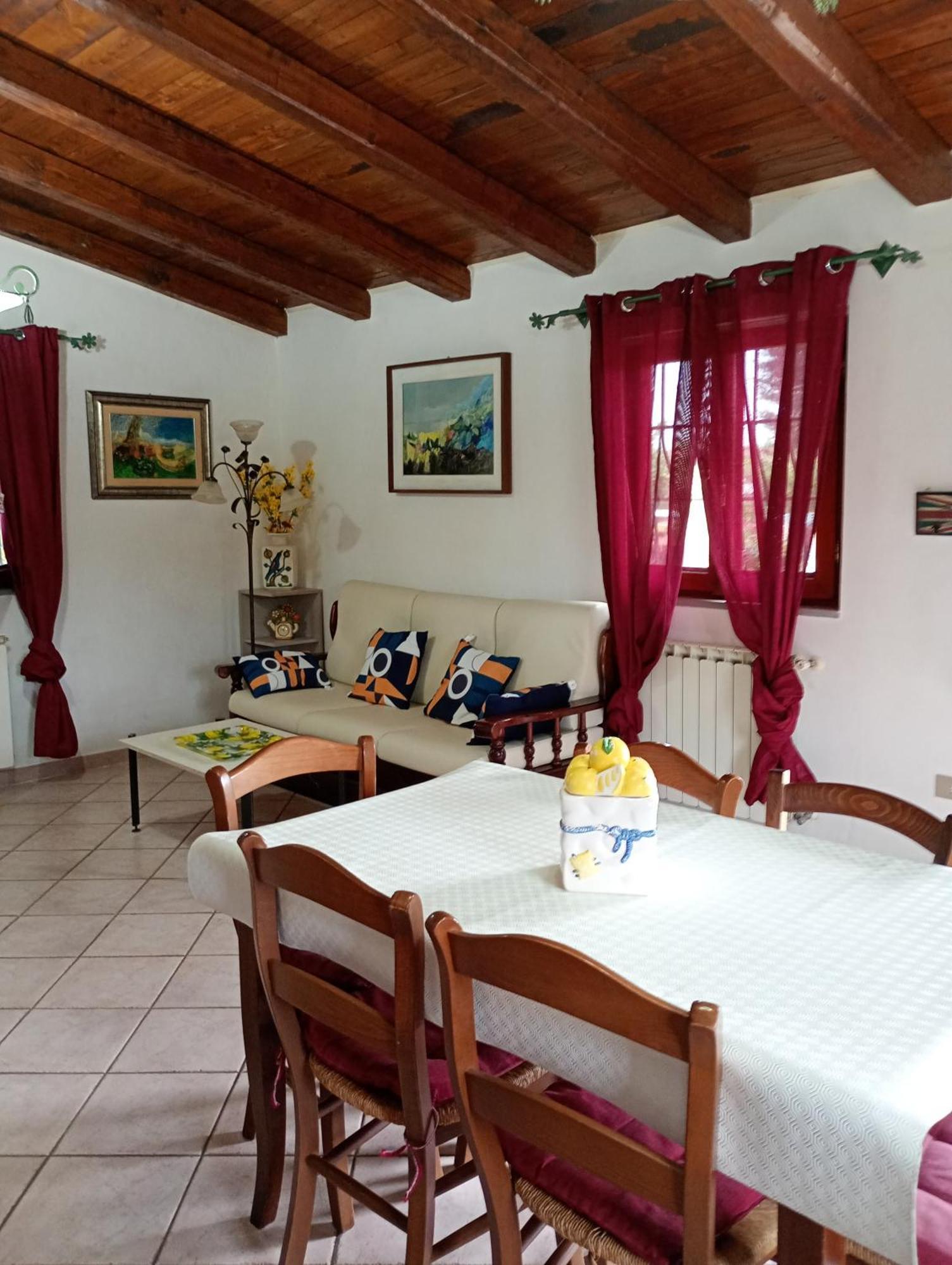 Independent Villa With Private Beach On The Lake Bracciano  Buitenkant foto